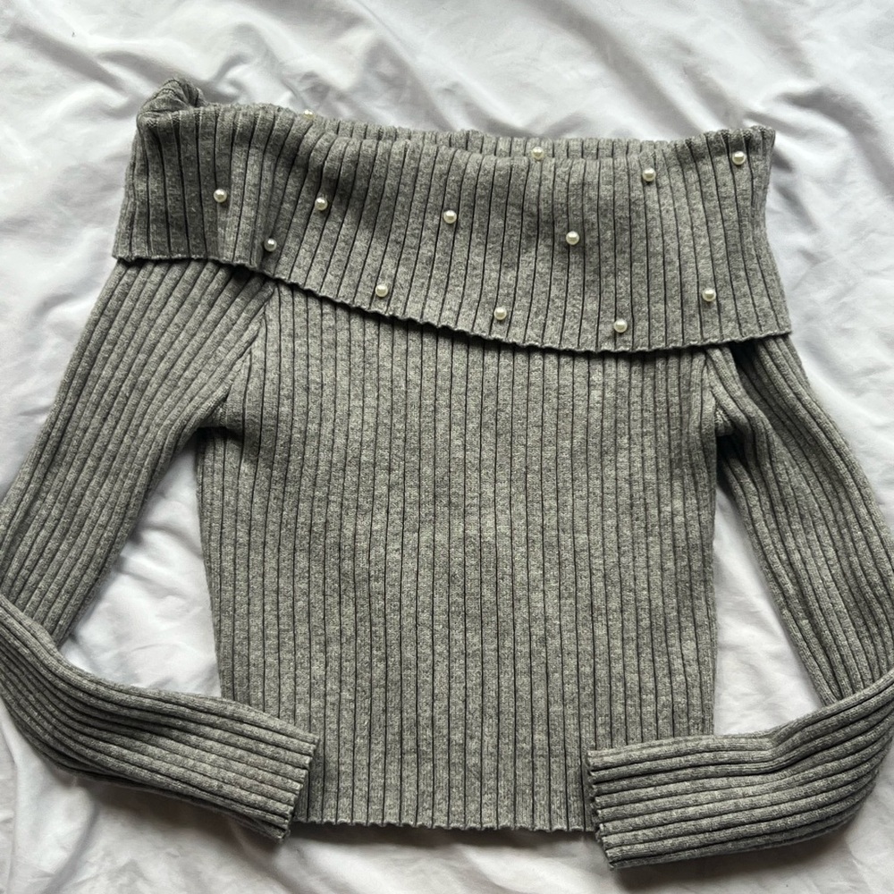 Sweet Rain Gray Ribbed Off-the-Shoulder Sweater